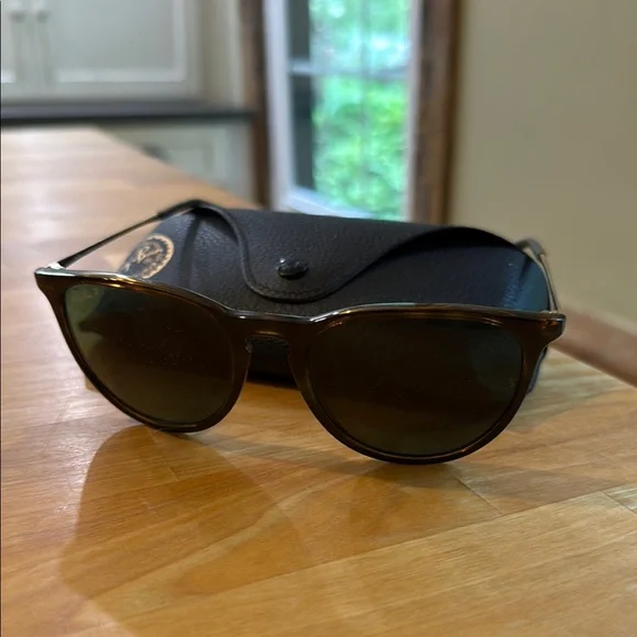 Ray-Ban | Accessories | Rayban Classic Brown Sunglasses With 